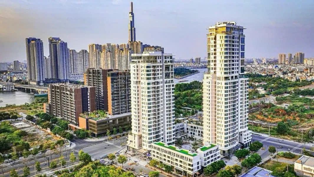 Thu Thiem Zeit River