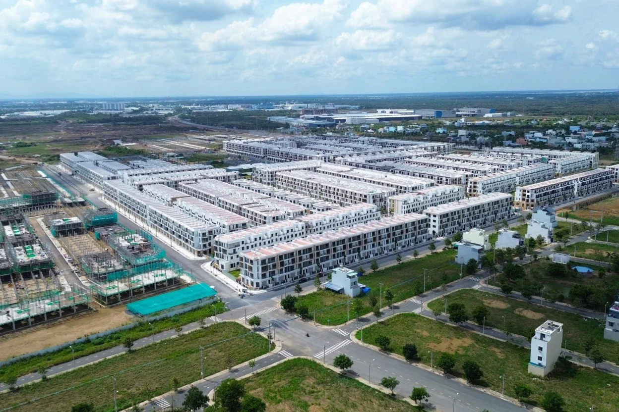 T&T Millennia City Long Hậu