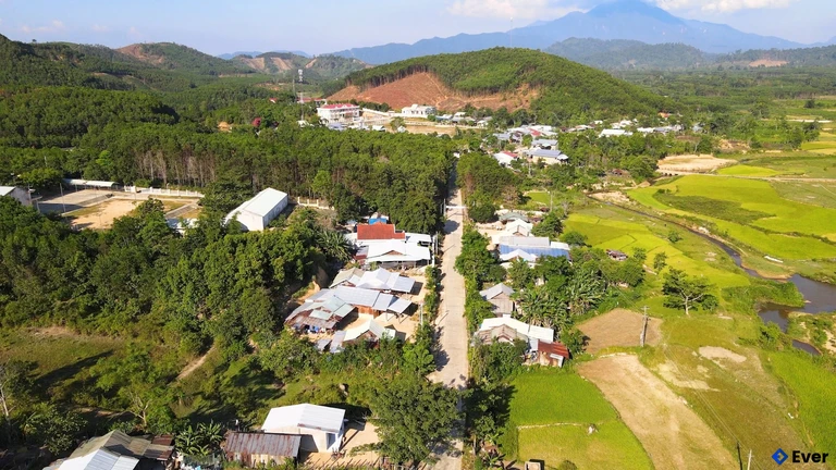 Bộ mặt nông thôn xã Phước Năng thay đổi từng ngày