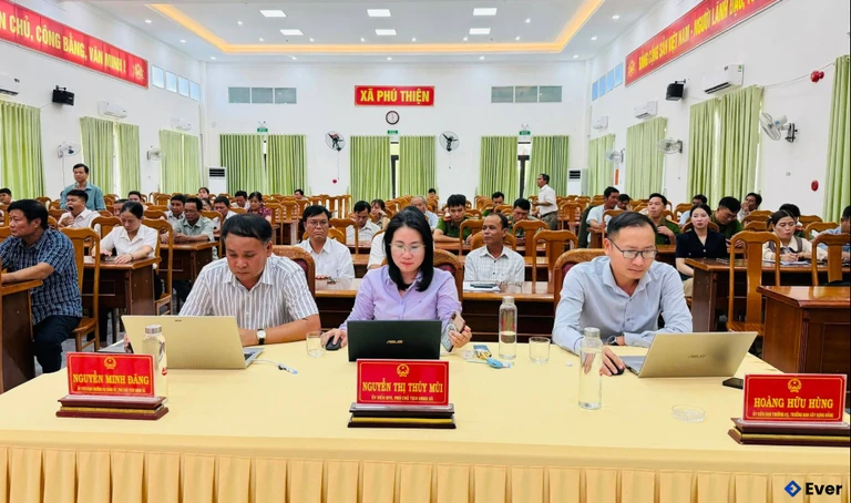 Cán bộ xã Phú Thiện, tỉnh Gia Lai