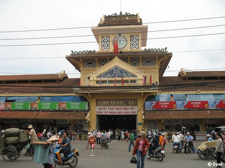 Chợ Bình Tây quận 6