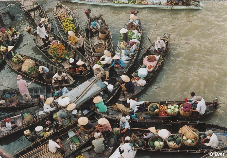 Chợ nổi Trà Ôn