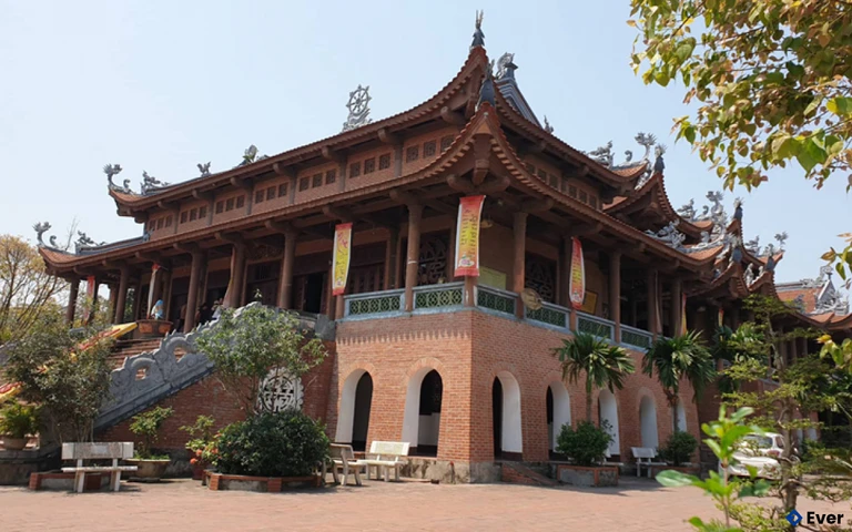 Chùa Bầu