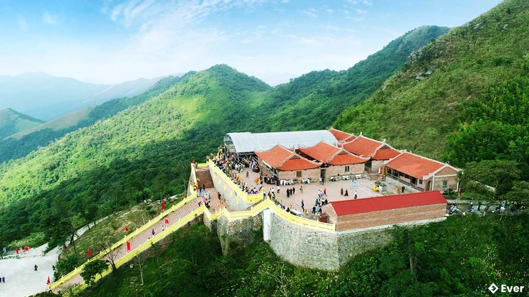 Chùa Ngọa Vân