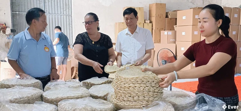 Công ty TNHH Sản xuất và xuất nhập khẩu hàng thủ công mỹ nghệ Tây An