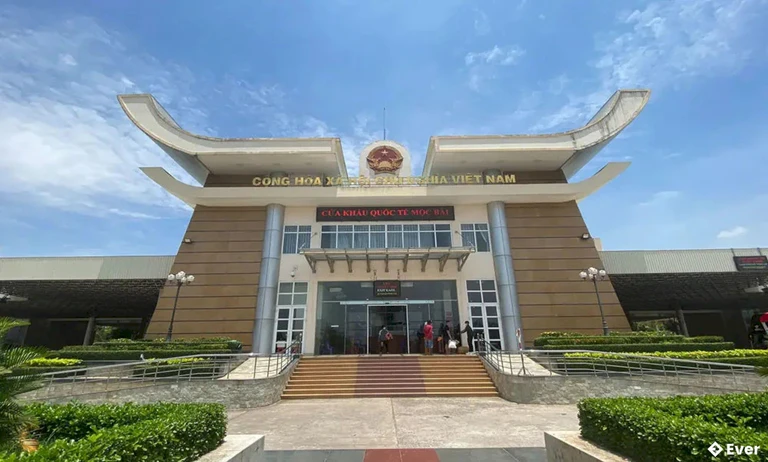Cửa khẩu Mộc Bài