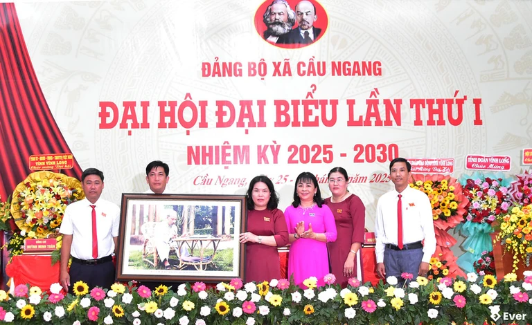 Đại hội đại biểu lần thứ nhất tại xã Cầu Ngang