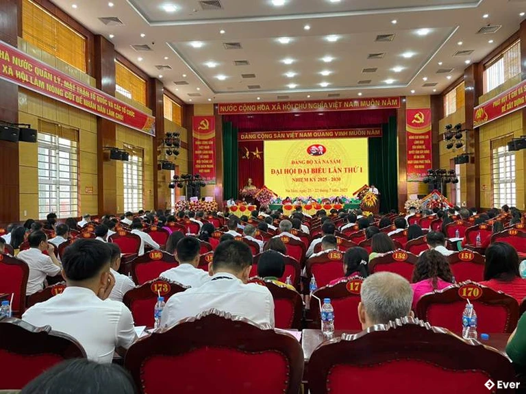 Đảng bộ xã Na Sầm