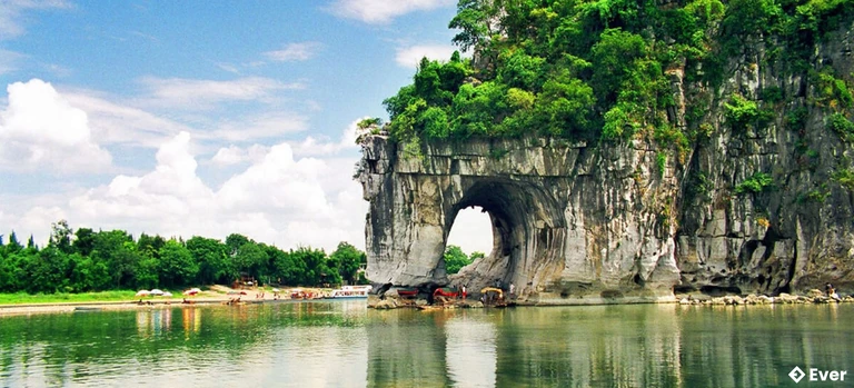Danh thắng Núi Voi