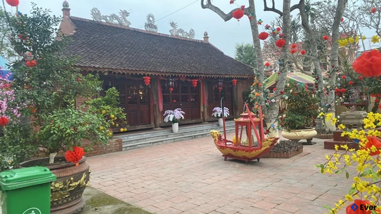 Đền Mẫu Phủ Sung