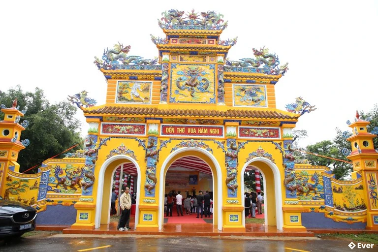 Đền thờ Vua Hàm Nghi thuộc di tích lịch sử Quốc gia Thành Tân Sở