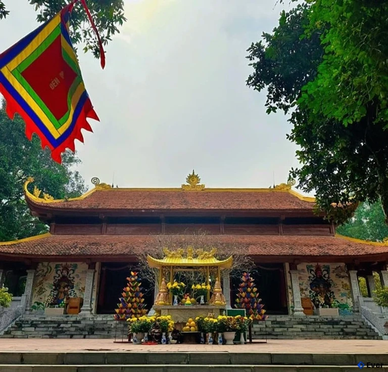 Di tích đền Phủ Na