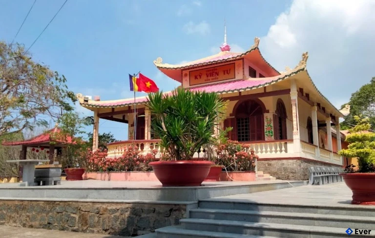 Di tích lịch sử thắng cảnh Quốc gia Ba Hòn