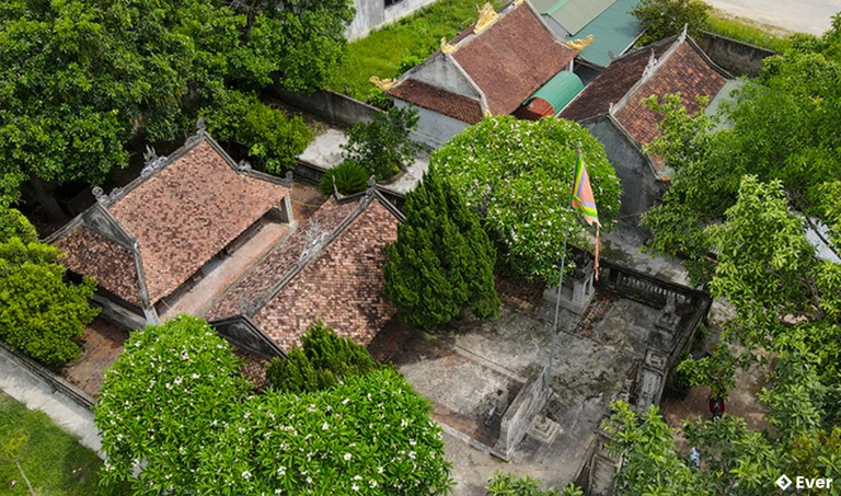 Di tích lịch sử văn hóa cấp quốc gia Nhà thờ Nguyễn Huy Tự nhìn từ trên cao