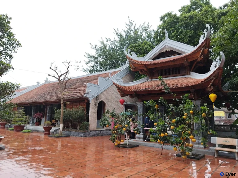 Di tích quốc gia Chùa Liên Đàm và Đầm Linh Đường tại phường Hoàng Liệt