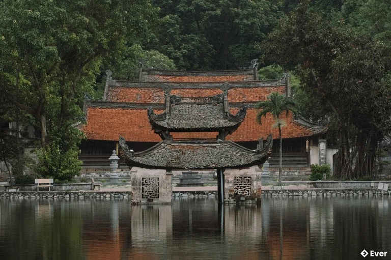 Di tích quốc gia đặc biệt Chùa Thầy tại đại phận xã Quốc Oai