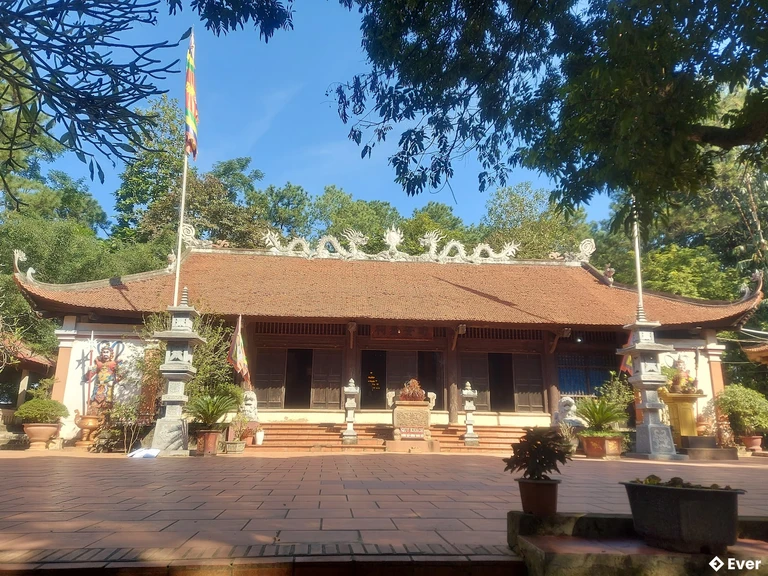 Di tích văn hóa Đền Du Yến