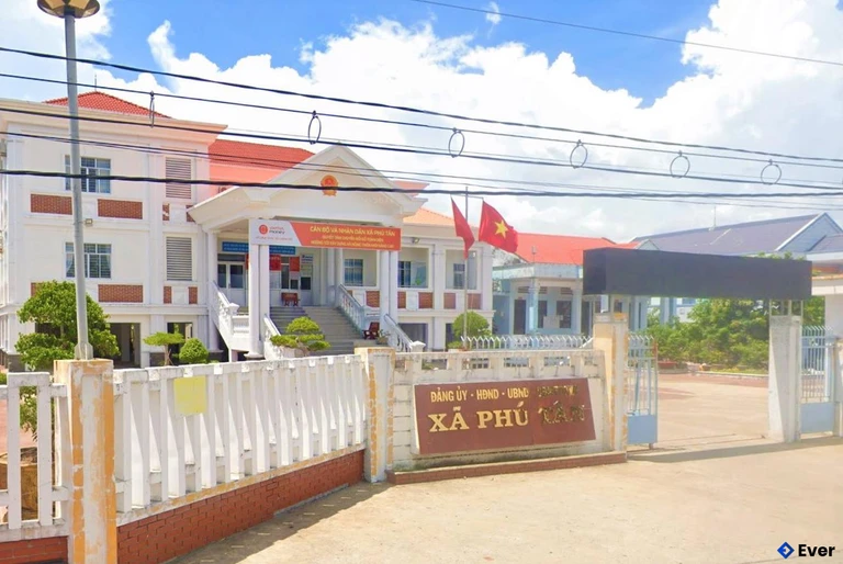 Địa chỉ trụ sở hành chính xã Phú Tân