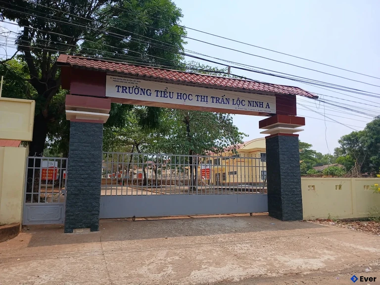 Địa phương định hướng đầu tư xây dựng và nâng cấp các công trình giáo dục