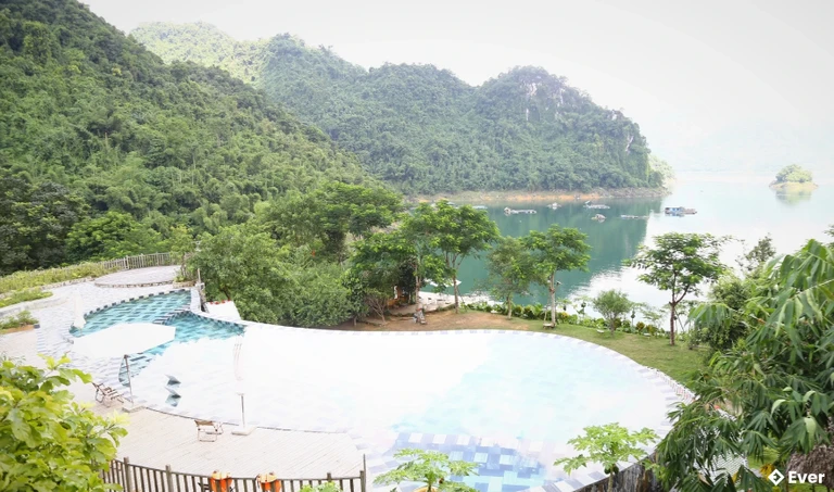 Điểm du lịch Xoan Retreat xã Đà Bắc trên khu vực hồ Hoà Bình trở thành điểm đến thu hút du khách