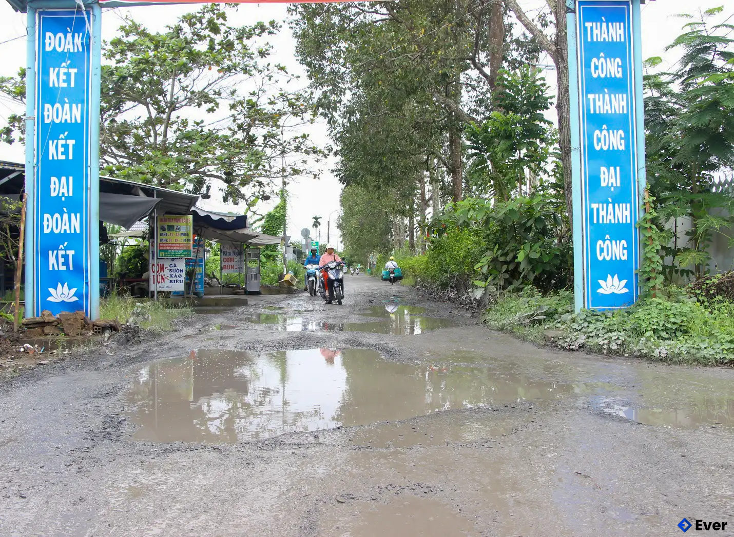 Định hướng nâng cấp hạ tầng giao thông tại những đoạn đường xuống cấp tại xã Hỏa Lựu