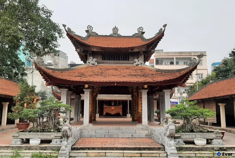 Đình Kiều Mai