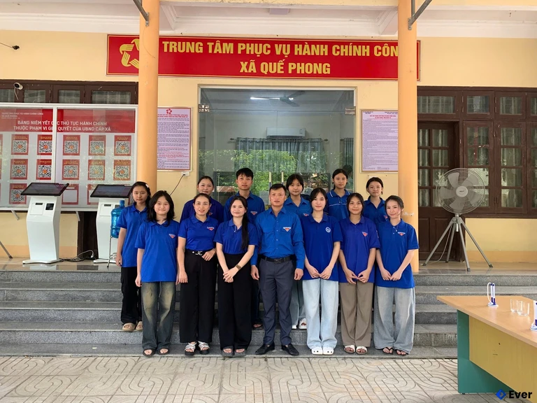 Đoàn thành niên xã Quế Phong