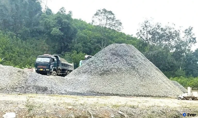 Dự án đường từ xã Như Xuân đi xã Thượng Ninh đang được gấp rút đẩy nhanh tiến độ