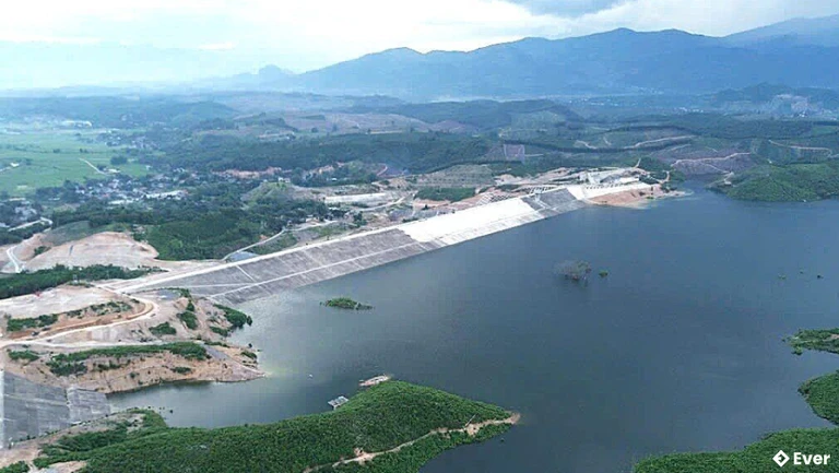 Dự án hồ chứa nước Cánh Tạng tại xã Lạc Sơn