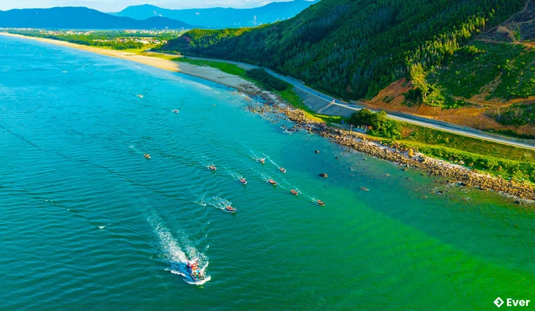 Du lịch biển trở thành hướng phát triển 