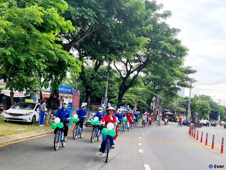 Đường ĐT 605, Hòa Tiến