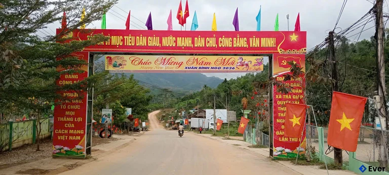 Đường làng xã miền núi Trà Giáp sau sáp nhập