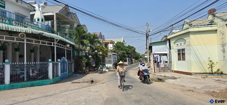 Đường nông thôn xã Châu Phong được bê tông hóa