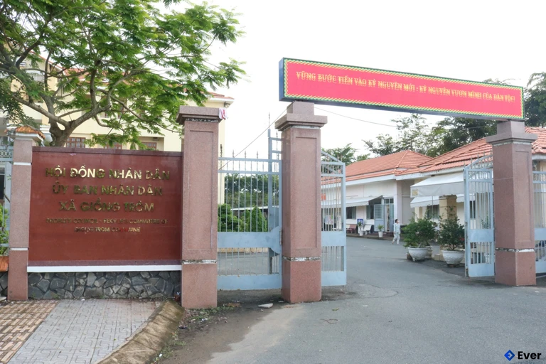 HĐND- UBND xã Giồng Trôm, tỉnh Vĩnh Long