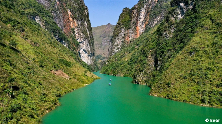 Hẻm vực sông Nho Quế