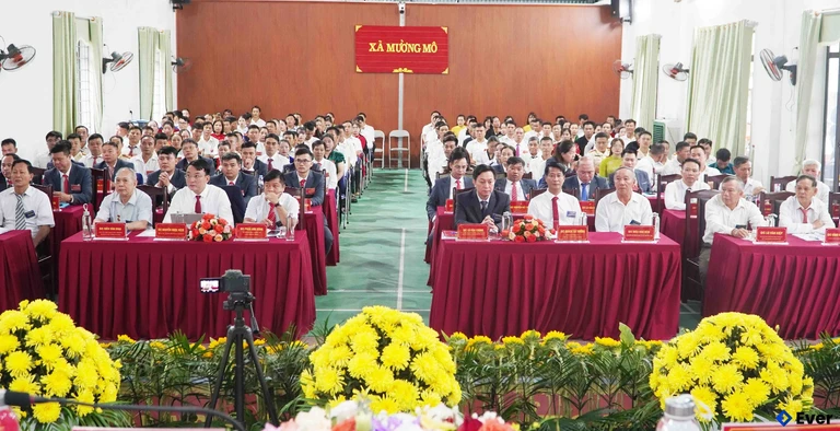 Hoạt động của bộ máy hành chính mới của xã Mường Mô