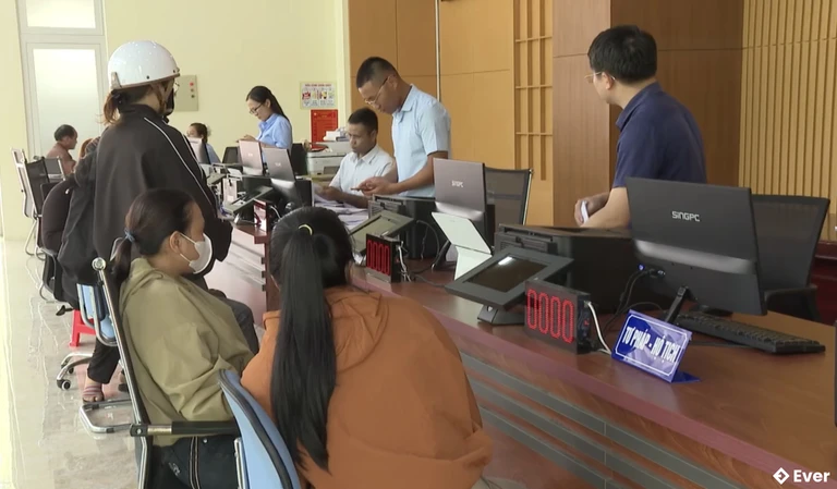 Hoạt động hành chính tại xã Liên Sơn Lắk