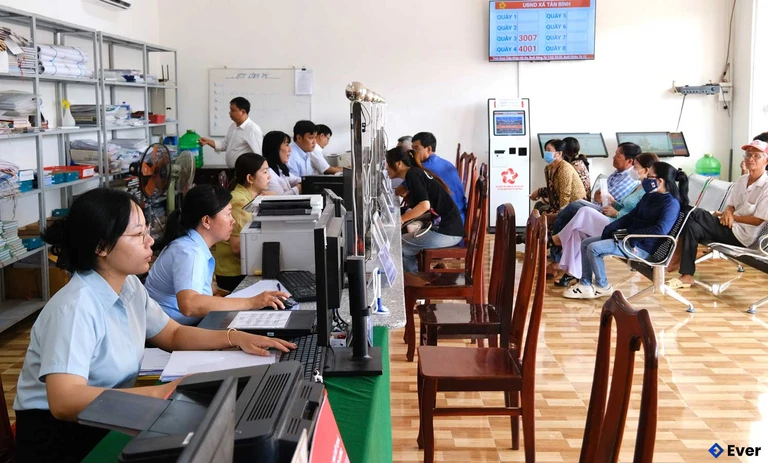 Hoạt động hành chính tại xã Tân Bình