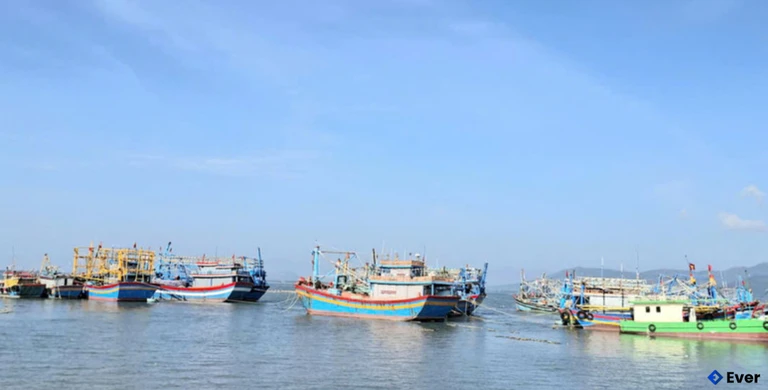 Hoạt động khai thác kinh tế biển vẫn được hướng tới trong định hướng của xã