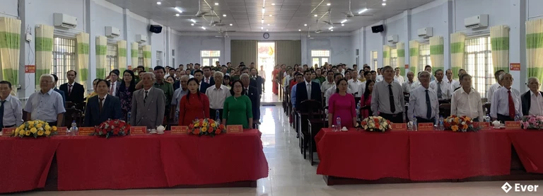 Hoạt động tại trụ sở hành chính xã Phú Hòa 2 sau sáp nhập