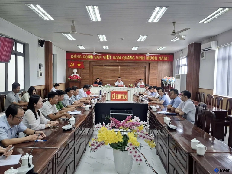 Hoạt động tại trụ sở hành chính xã Phú Tâm