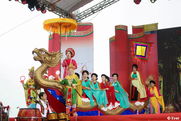 Hội hát Chèo Tàu tổng Gối