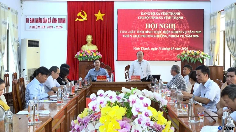 Hội nghị tổng kết và triển khai phương hướng tại ủy ban nhân dân xã Vĩnh Thạnh