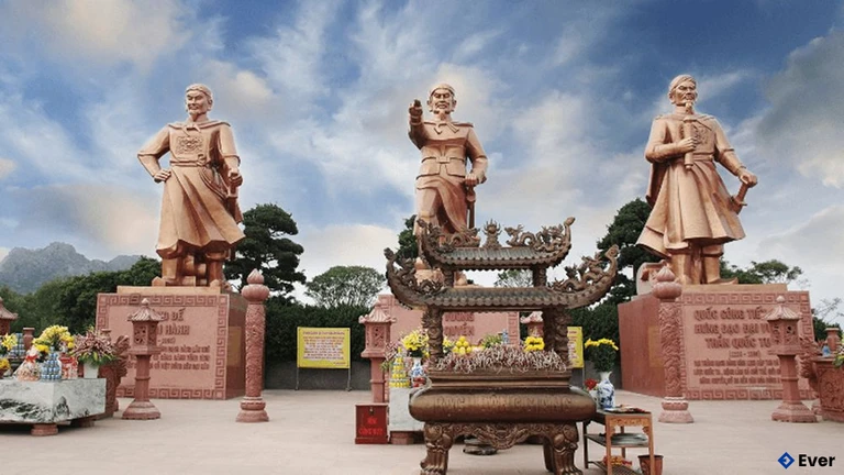 Khu di tích lịch sử Bạch Đằng Giang
