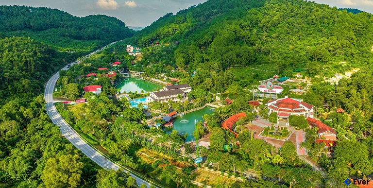 Khu du lịch sinh thái Hải Thượng (xã Hương Sơn)