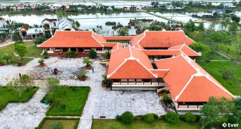 Khu lưu niệm cố Thủ tướng Phạm Văn Đồng