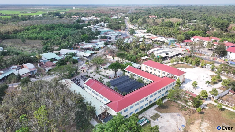 Khu vực dân cư tập trung tại xã Hòa Hội