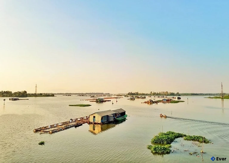 Khu vực ven Sông La Ngà được định hướng phát triển các mô hình du lịch sinh thái và nghỉ dưỡng