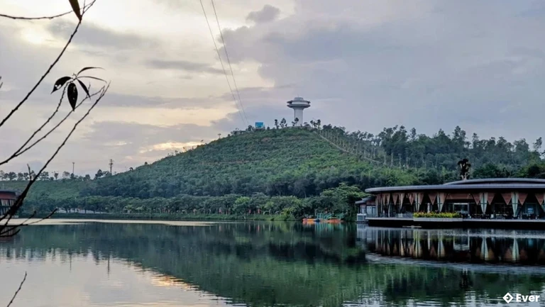 Khung cảnh LAMORI Resort & Spa tại Lam Sơn