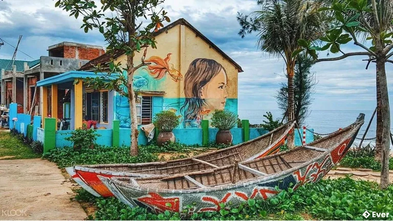 Làng bích họa Tam Thanh